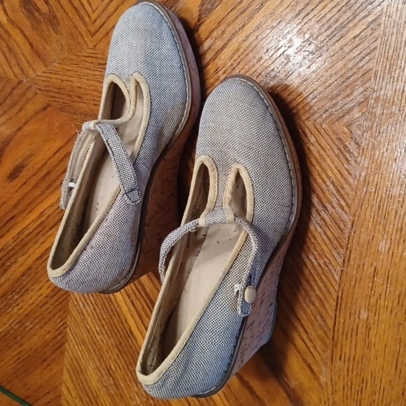 OLD NAVY DARK ACADEMIA TWEED WEDGE PLATFORMS - Picture 4 of 9